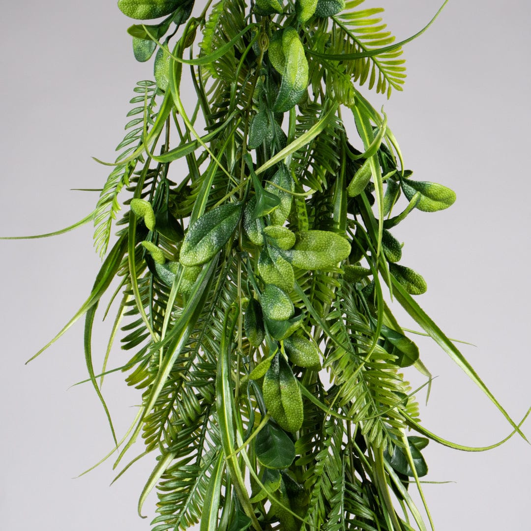 Feuilles et Fougères Suspendues