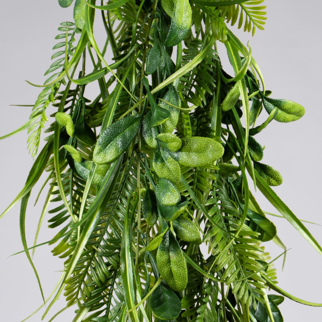 Feuilles et Fougères Suspendues